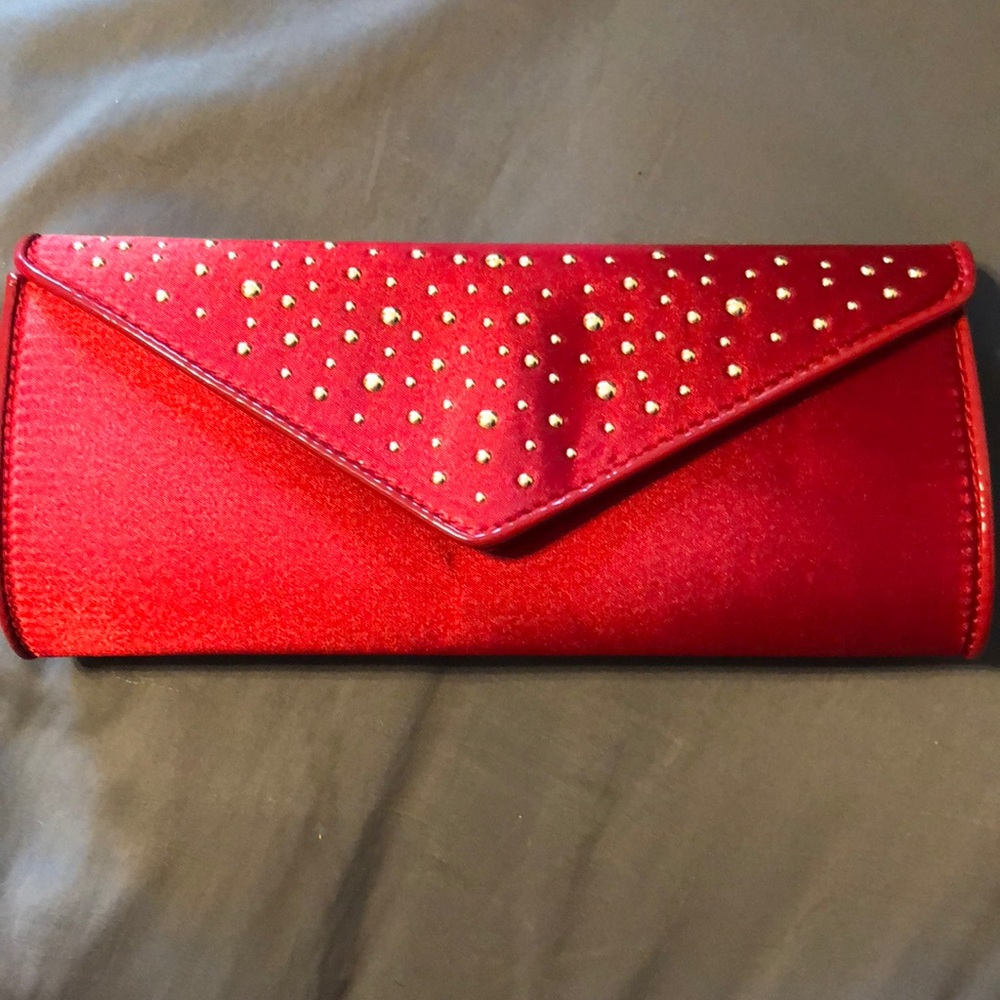 Red Clutch - Picture 3 of 6